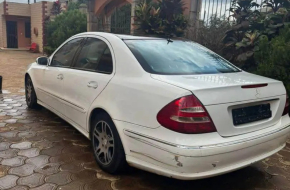 Mercedes E 320