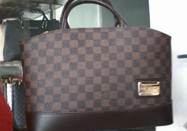 Gucci and louis vutton bags